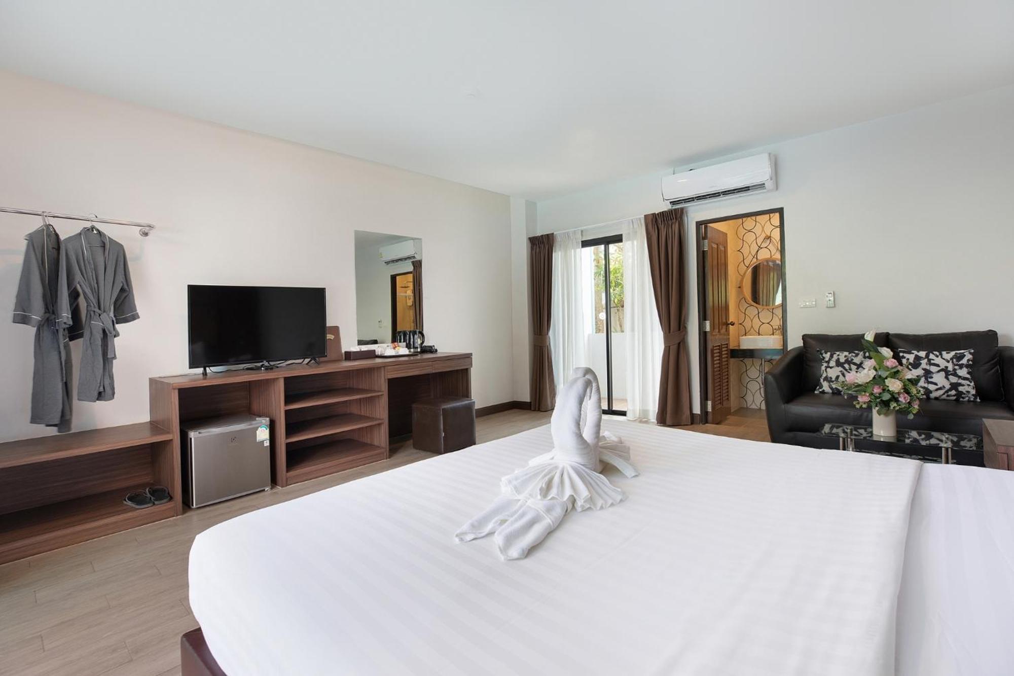 The Bell Airport Phuket Hotel - Sha Extra Plus Nai Yang Exterior photo